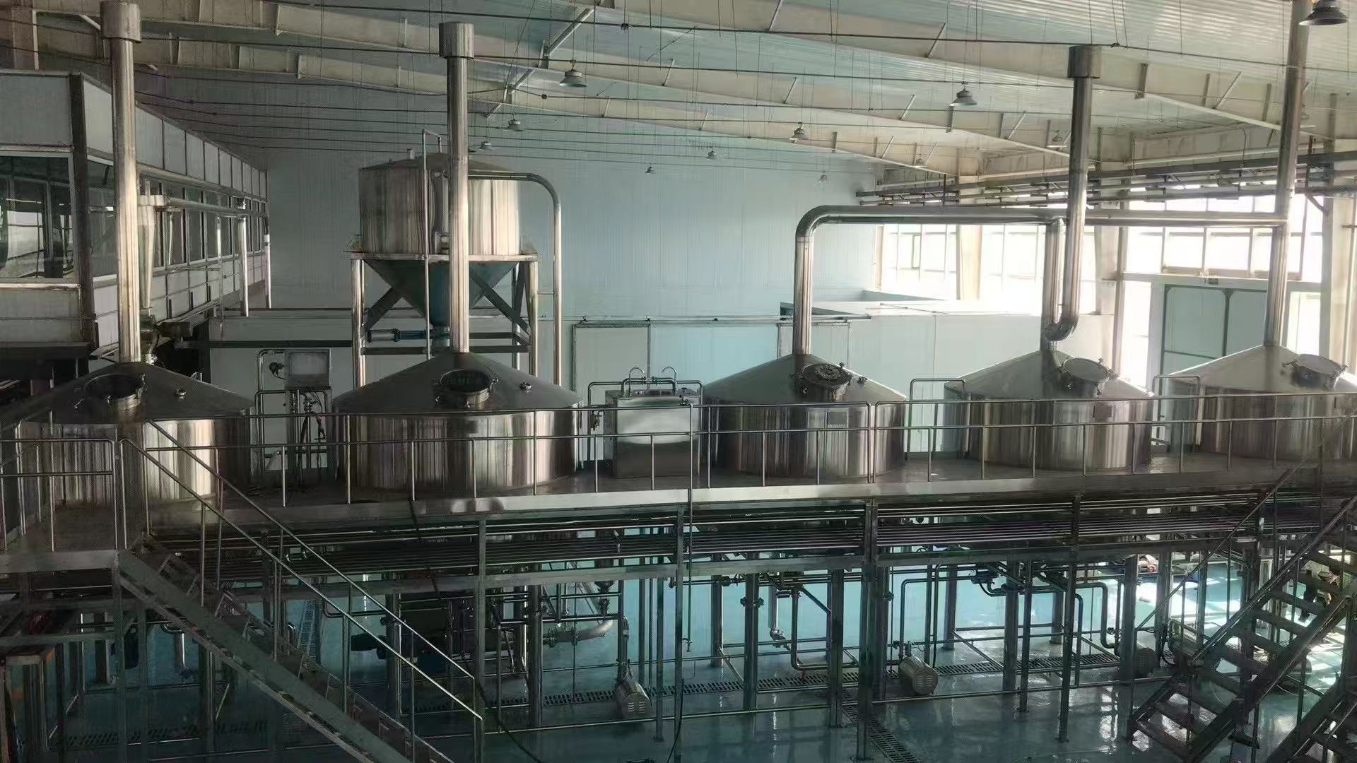 巫山精酿啤酒设备厂—精酿啤酒设备主要生产工艺与核心技术